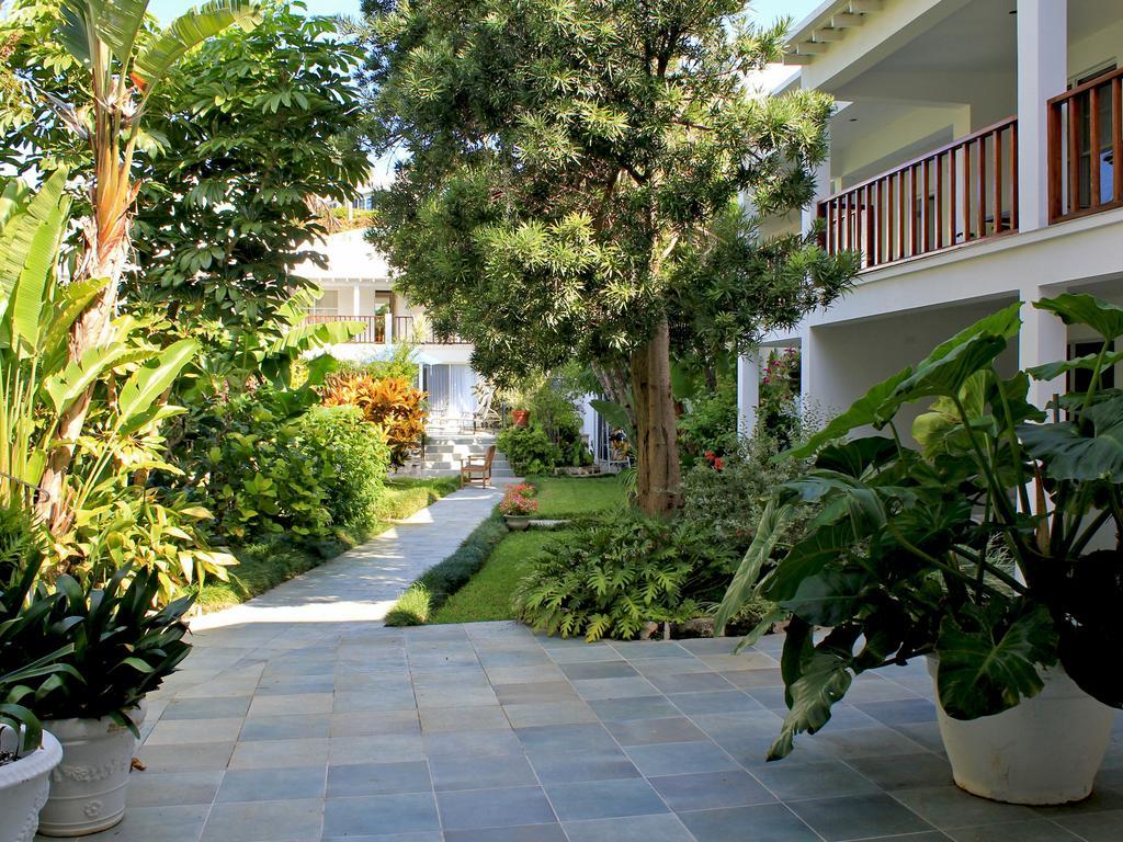 Rosedon Hotel Pembroke Ngoại thất bức ảnh