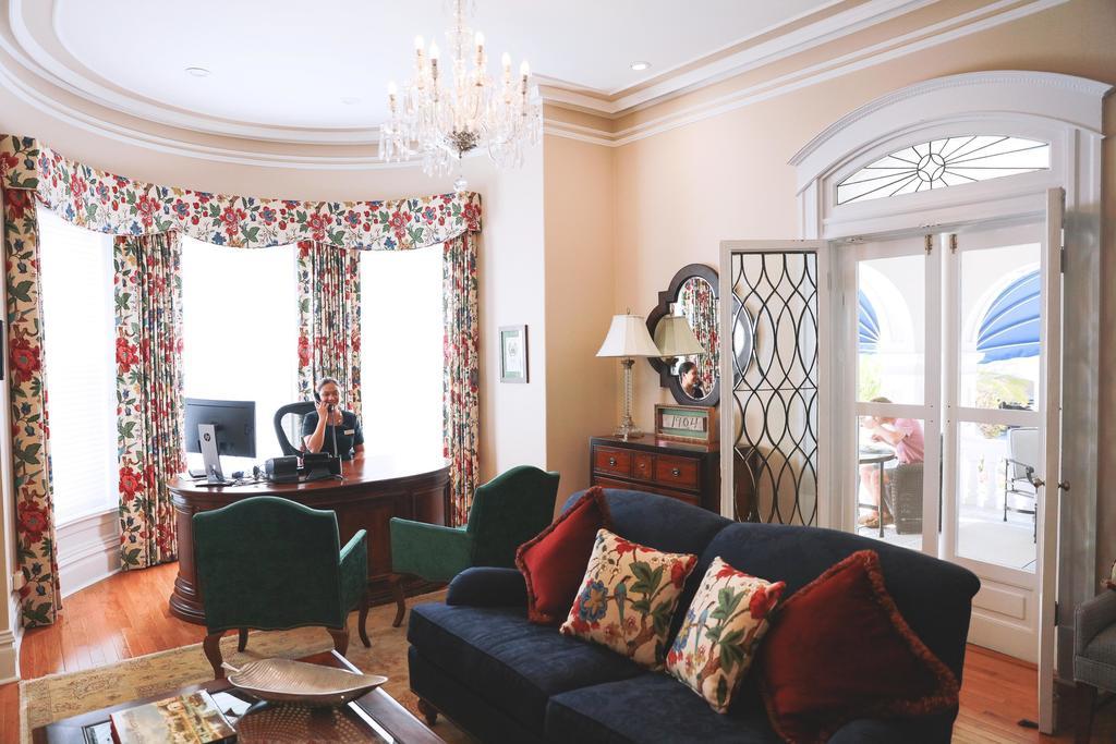 Rosedon Hotel Pembroke Ngoại thất bức ảnh