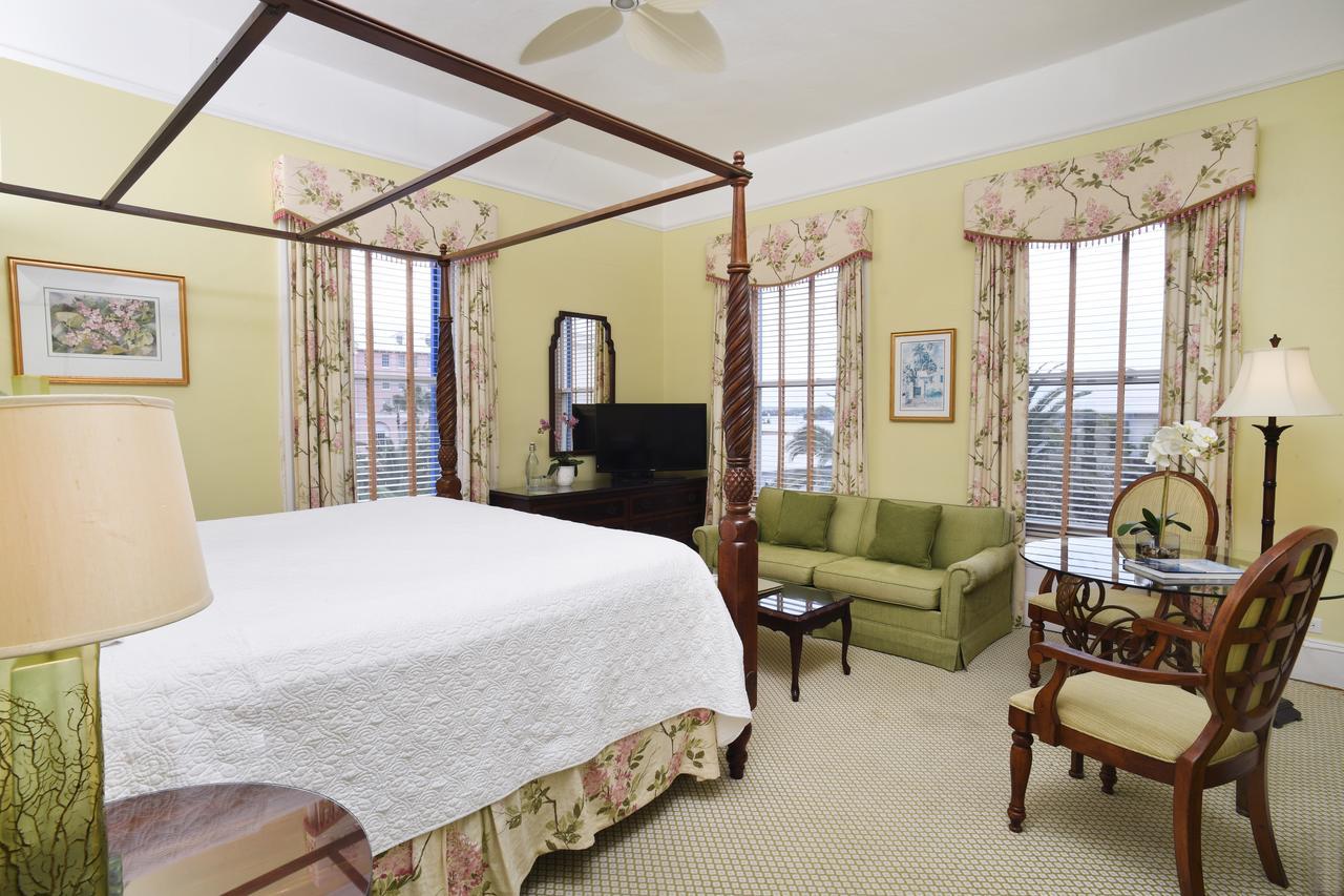 Rosedon Hotel Pembroke Ngoại thất bức ảnh