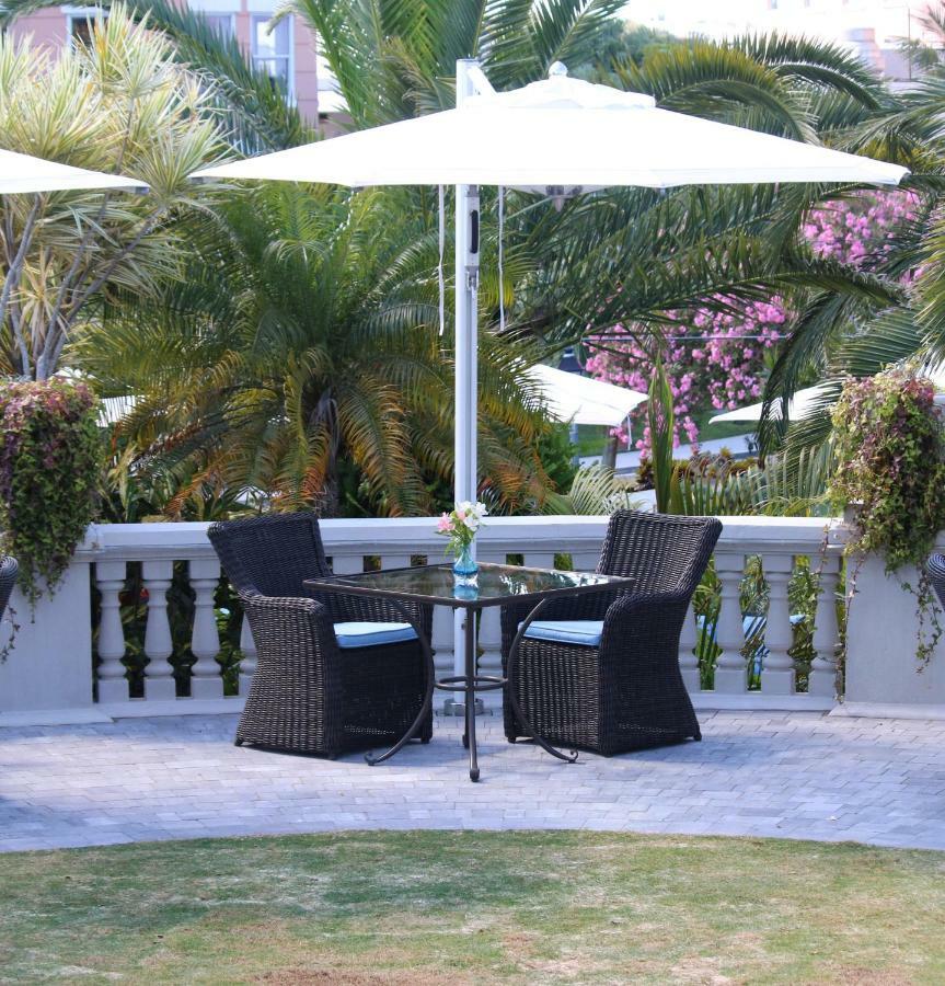 Rosedon Hotel Pembroke Ngoại thất bức ảnh